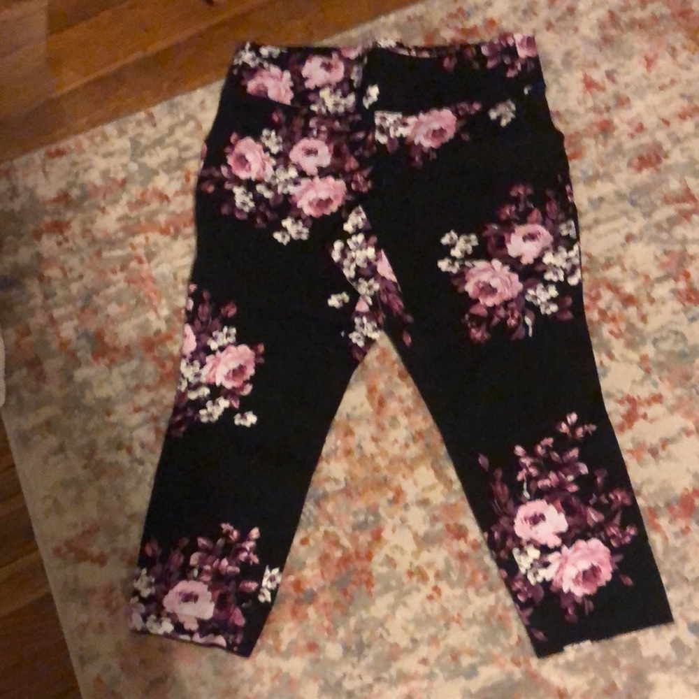 NWOT Torrid size 00 crop workouts leggings